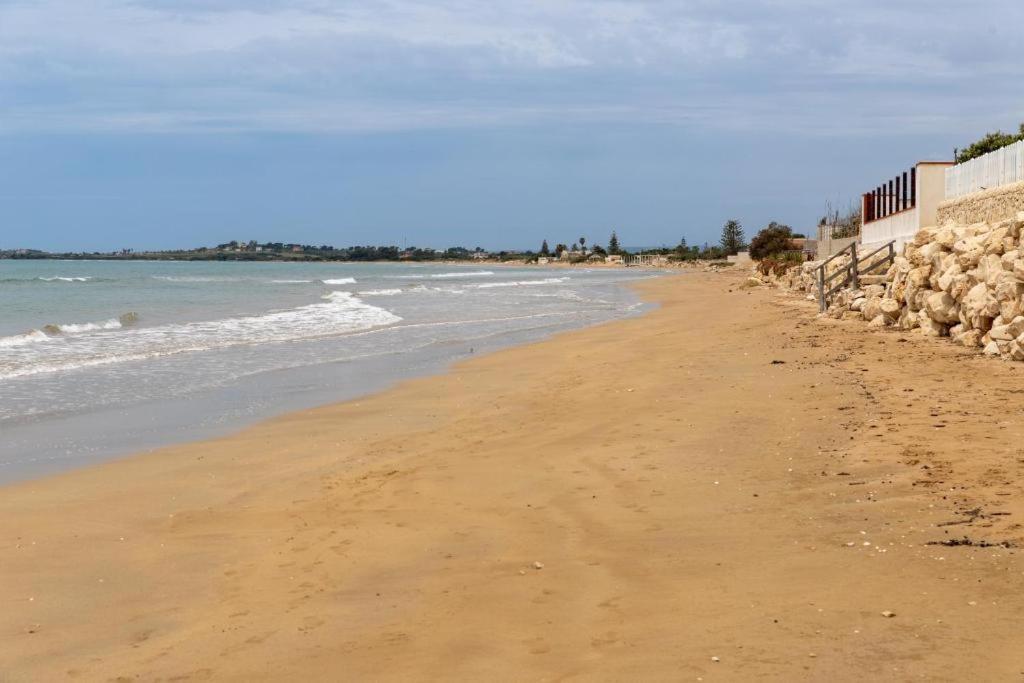 Vila Oasi Del Mare Granelli Exteriér fotografie