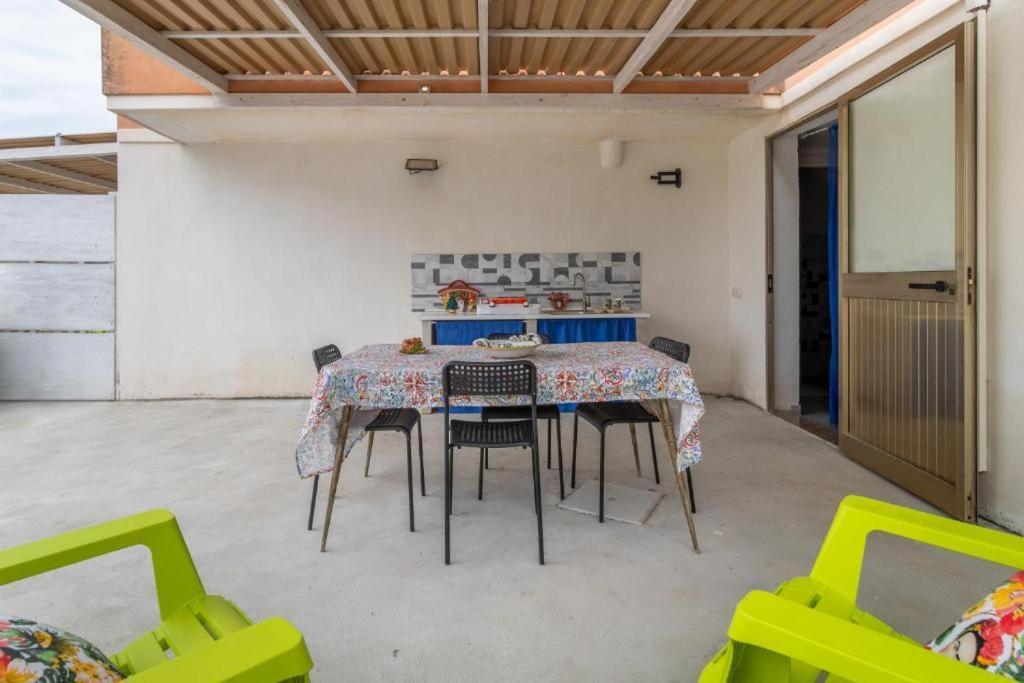 Vila Oasi Del Mare Granelli Exteriér fotografie